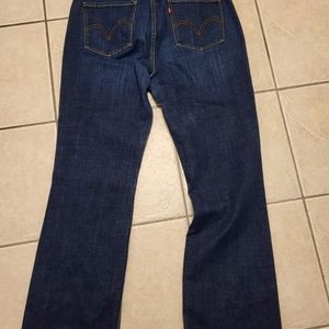 Women's Levi's Jeans